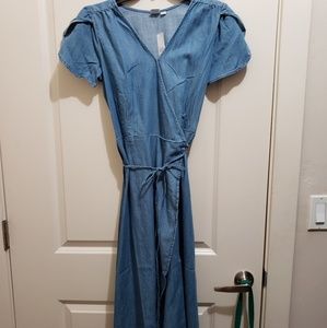 Wrap Dress - M, Gap , Denim Dress. BRAND NeW w/tag